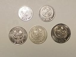 吉爾吉斯 - 1997年 10 SOM 紙鈔 UNC 歷史價格詳細信息