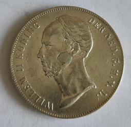 荷蘭銀幣一組。好品荷蘭朱莉安娜女王銀幣2.5盾1盾銀幣各621 歷史價格詳細信息