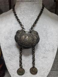 老銀鎖，百歲鎖，左右長3厘，重3.5克，包漿自然，包老 古玩 老物件 舊藏 -3657 歷史價格詳細信息