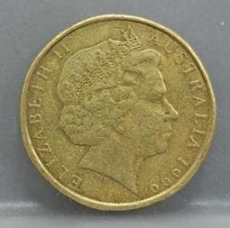 1999年澳洲第七屆熟齡人運動會主辦地阿德雷德紀念章，約72克，置於塑膠四層櫃上二層 歷史價格詳細信息