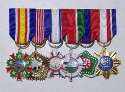 可欣台灣精品:勛章,獎章,紀念章--中國國民黨帽徽（銀色） 歷史價格詳細信息