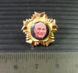 【祕密貓二手書坊】台灣 中華民國 愛鄉更愛國 迎接自強年委員會 紀念徽章 胸章 紀念章 佩章/ H112 歷史價格詳細信息