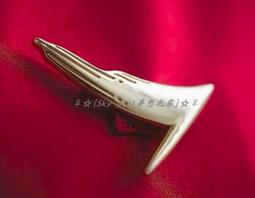 ♀☆{Sky girl夢想之家}☆♀香港國泰航空，空服員配戴胸徽章（公司版）預購從速 價格比較,價格查詢,歷史價格詳細信息