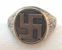 [EBL's軍品典藏] 100%真品，二戰德軍，二級鐵十字，章體無打標，已知為24廠作品 歷史價格詳細信息