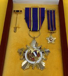 可欣台灣精品：七號國旗無白邊附壓克力盒（尺寸約31x25x5公分/無現貨需訂制） 歷史價格詳細信息