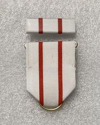 可欣台灣精品：本站全新設計製作高級青天白日勳章專用絨布收藏盒（12.7*18*3.3公分/不含盒內之勳章） 歷史價格詳細信息