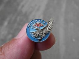 早期---陸軍---徽章------1.7x2.1公分 歷史價格詳細信息