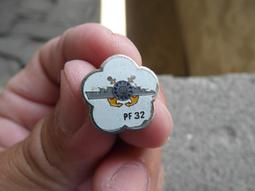 早期---陸軍---徽章------1.7x2.1公分 歷史價格詳細信息