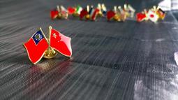 國旗徽章K01X2+K02X2+台日X1。共5枚 歷史價格詳細信息