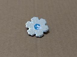 【老徽章 胸章 紀念章】早年台灣觀光旅遊紀念 台灣造型 中華民國國旗(E0857) 歷史價格詳細信息