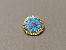 【老徽章 胸章 紀念章】中華民國聯勤紀念軍徽 聯合勤務總司令部敬贈 三峰飛駝 軍徽章 中華商場  (M583) 歷史價格詳細信息