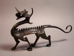 銅雕~ 古獸菸灰缸 (含木座)《廉售免議.直購莫追.等降調升》 歷史價格詳細信息