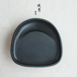 三足水平｜優質紫泥｜230cc｜全手  樣式簡潔，線條柔和 茶具 古玩 老貨 【探幽坊】二手-1710 歷史價格詳細信息