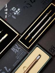 四枚文革硬塑章，品相題裁都很好，包真包老，直徑5～5.515186 歷史價格詳細信息