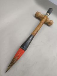 極品湘妃兼毫大斗筆，高貨定制兼毫斗筆一支，出峰8.3cm口徑23mm，玉化白水牛角筆斗筆頂，手感很好。紅精選-905 歷史價格詳細信息