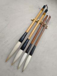 細光峰純羊毫，宿純羊毫，七八十年代日本斗筆3支打包。藏輝，松山堂制。手工刻字，刻字精美。      出峰:5-1892 歷史價格詳細信息