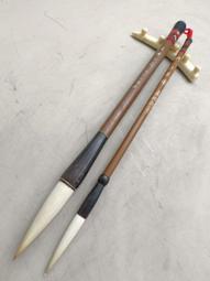 細光峰純羊毫，宿純羊毫，七八十年代日本斗筆3支打包。藏輝，松山堂制。手工刻字，刻字精美。      出峰:5-1892 歷史價格詳細信息