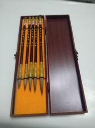 東湖湖筆，金魚牌，80年代宿純羊毫大長峰斗筆，紅木筆桿6支盒裝打包，東湖湖筆廠。牛角頂牛角斗。手工刻字刻字精-1907 歷史價格詳細信息