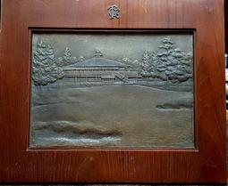 @@六合堂@@@日本早期備前燒，名家之作，1壺2杯，壺蓋自然落灰，壺身紅痕，土味留白，壺底略金銀光，手把流釉自然，薄胎輕 歷史價格詳細信息