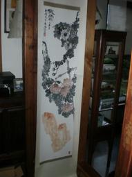 乙酉年1945年的張大千花鳥畫     張大千從敦煌回到中國，1945年雖然中日八年抗戰結束，然而緊接的國共內戰爆發以及1949年的國民黨政府遷台。 歷史價格詳細信息