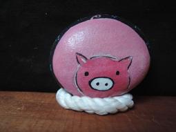 【有緣堂】-防水不退色~石頭彩繪~天然圓石[黃金鼠]高*寬*約41*42mm 歷史價格詳細信息