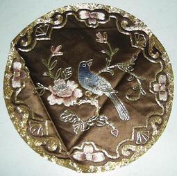 手工盤金繡老繡片兩片合售，灰白綢底手繡&ldquo;龍鳳花鳥蝴蝶&rdquo;圖案非20233 歷史價格詳細信息