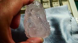 487【晶玉石】罕見珍藏天然和闐玉和田青白玉精雕（猴子）項鍊墜子~籽料水料~料質圓潤水頭飽滿~90一元起標 歷史價格詳細信息