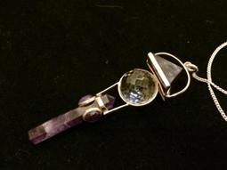 紫晶宮**愛染明王白檀木精雕佛牌**寬2.4高4.2厚0.5公分求姻緣、家庭和合、求一切人際關 歷史價格詳細信息