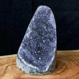 烏拉圭桌上型紫晶鎮擺件 寬9cm x 高12cm x 深7cm x 洞深3cm 重800公克 歷史價格詳細信息