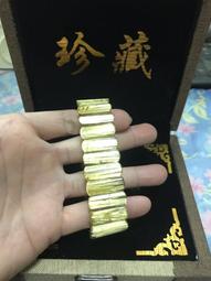 頂級鈦晶龍牌吊墜 祥龍葫蘆龍 鈦晶板狀，顏色金黃✨金光閃閃✨貓眼效應極美????雕刻工藝精湛，身份和權威的象徵 尺寸:55*27*12.5mm 歷史價格詳細信息
