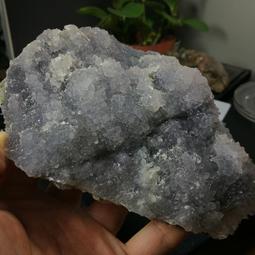 天然原礦白水晶簇，凈重约3.3公斤，贈底座～好運到水晶坊(A2_44) 歷史價格詳細信息