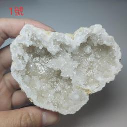 (免運費)招財聚寶盆紅晶簇，紅水晶簇，消磁淨化，天然水晶，招財聚財，開店擺件，抗輻射，白水晶簇，投資業務，現貨便宜，送禮 歷史價格詳細信息