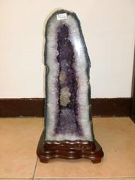 天然巴西紫水晶洞，觀音形象，50公斤重，誠可小議 歷史價格詳細信息