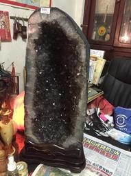 紫晶洞82公斤 紫晶洞對洞薄胎紫到邊 深紫色 洞型完整洞深漂亮 鈦晶共生礦 聚財風水首選 霸氣精品值得收藏 1762 歷史價格詳細信息