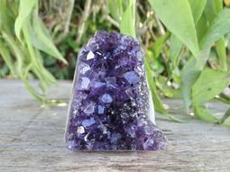 高王晶____烏拉圭紫水晶片___淨重 : 278.4公克____跨越文昌系列..071 歷史價格詳細信息