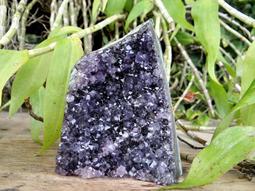 高王晶____烏拉圭紫水晶片___淨重 : 278.4公克____跨越文昌系列..071 歷史價格詳細信息