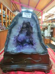 巴西紫晶洞~帶細鈦金洞中洞! 瑪瑙邊完整! 歷史價格詳細信息