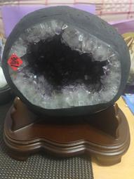 三重自取價7800元～臻品水晶~天然烏拉圭ESP紅線瑪瑙邊直立式金型紫水晶洞 含座重6.6kg 歷史價格詳細信息