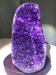 彩晶翡玉CP值開運小舖  個人辦公桌開運招財帝王紫正山型紫水晶簇送底座  7*6*5.5CM    264克 歷史價格詳細信息