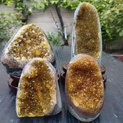 紫水晶座 Natural Uruguay amethyst block 天然烏拉圭紫水晶座(重2030克，高23.0公分含附贈木座)擺件 紫水晶高檔黑紫色 歷史價格詳細信息