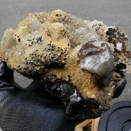 1591復古原創手作暗彩珠花胸針精致高檔小眾設計感胸花扣針配飾女 胸針 別針 胸花-寶島百貨 歷史價格詳細信息