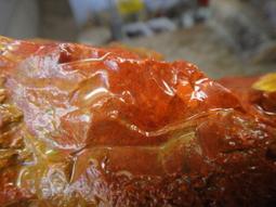 《紀老師的收藏-161 》天然玉原石財位擺件→水洗滑面髮絲紋黃樹化玉〈2060公克→F93  ※具正能量、聚氣招財、心想事成... 歷史價格詳細信息