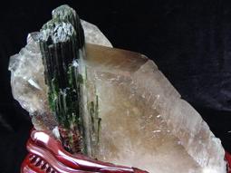 ~shirley綠碧璽骨幹水晶~2.63公斤~完整原礦~精緻典藏! 歷史價格詳細信息