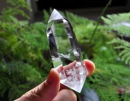 《※精品水晶※》能量至寶 - 透亮鈦金紫晶簇/紫水晶簇R180507專售 鈦晶 碧璽 天珠 舒俱徠 晶球 晶柱 紫晶洞 歷史價格詳細信息