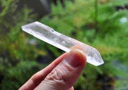 《※精品水晶※》能量至寶 - 透亮鈦金紫晶簇/紫水晶簇R180507專售 鈦晶 碧璽 天珠 舒俱徠 晶球 晶柱 紫晶洞 歷史價格詳細信息