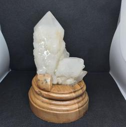 (免運費)白水晶骨幹，骨幹水晶，鱷魚骨幹，天然水晶，消磁淨化，投資業務，磁場能量，現貨好看，招財聚財，賺大錢，開店擺件 歷史價格詳細信息