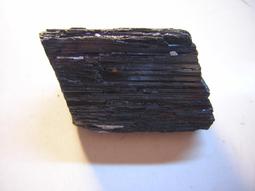 【采鑫坊】山景紋黑碧璽原礦帶方解石原礦~長49mm《直購品》~ 歷史價格詳細信息