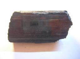 【采鑫坊】山景紋黑碧璽原礦帶方解石原礦~長49mm《直購品》~ 歷史價格詳細信息