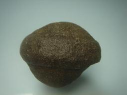 121#天然莫桑粉晶原礦打磨六棱柱，所見即所得，尺寸約2.6*7.6cm不計成6 水晶 擺件 文玩 二手【紫竹齋】795 歷史價格詳細信息
