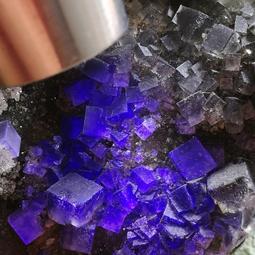 天然水晶晶簇屏風款滿晶花淡紫偏粉尺寸10*11cm重量 水晶 天然 收藏【二手】【探古齋】-653 歷史價格詳細信息